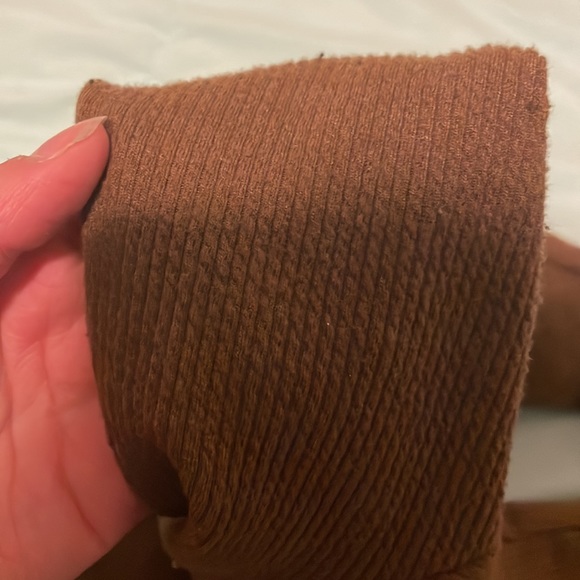 ~ Cute long sleeve crop top ~ - Picture 3 of 3